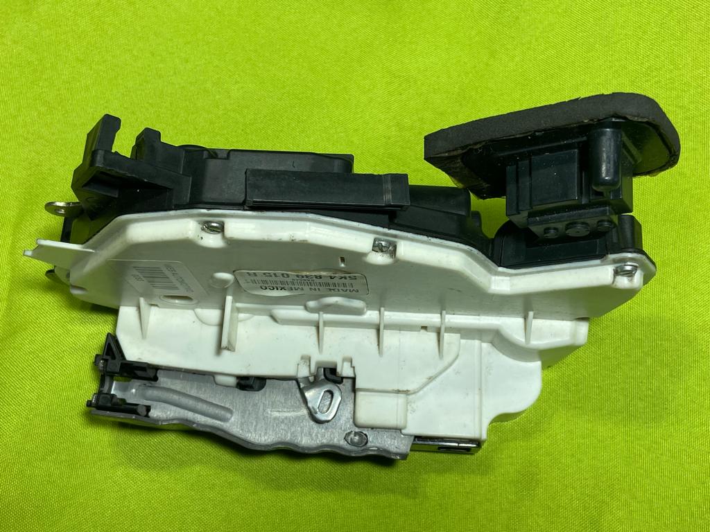 FECHADURA ELÉTRICA - TRASEIRO ESQUERDO - VW JETTA (5K4839015R) - Imagem 6