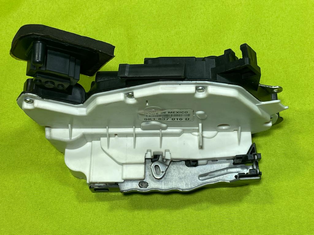 FECHADURA ELÉTRICA - DIANTEIRO DIREITO - VW JETTA (5K1837016D) - Imagem 4